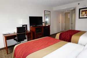 Newly Renovated Comfort Inn - 2 Double Beds