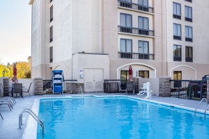 Newly Renovated Comfort Inn - Pool Area